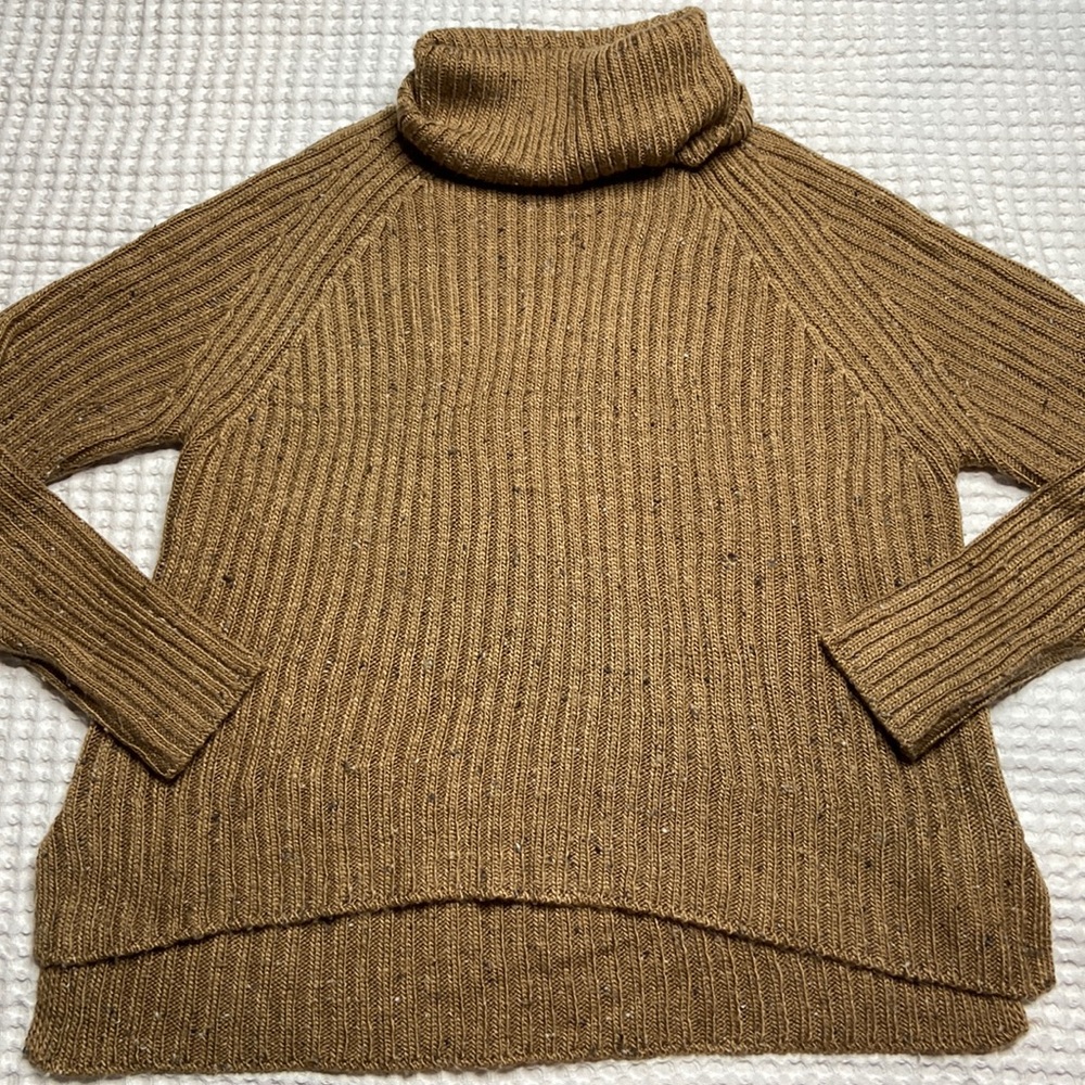 Chunky turtle neck sweater